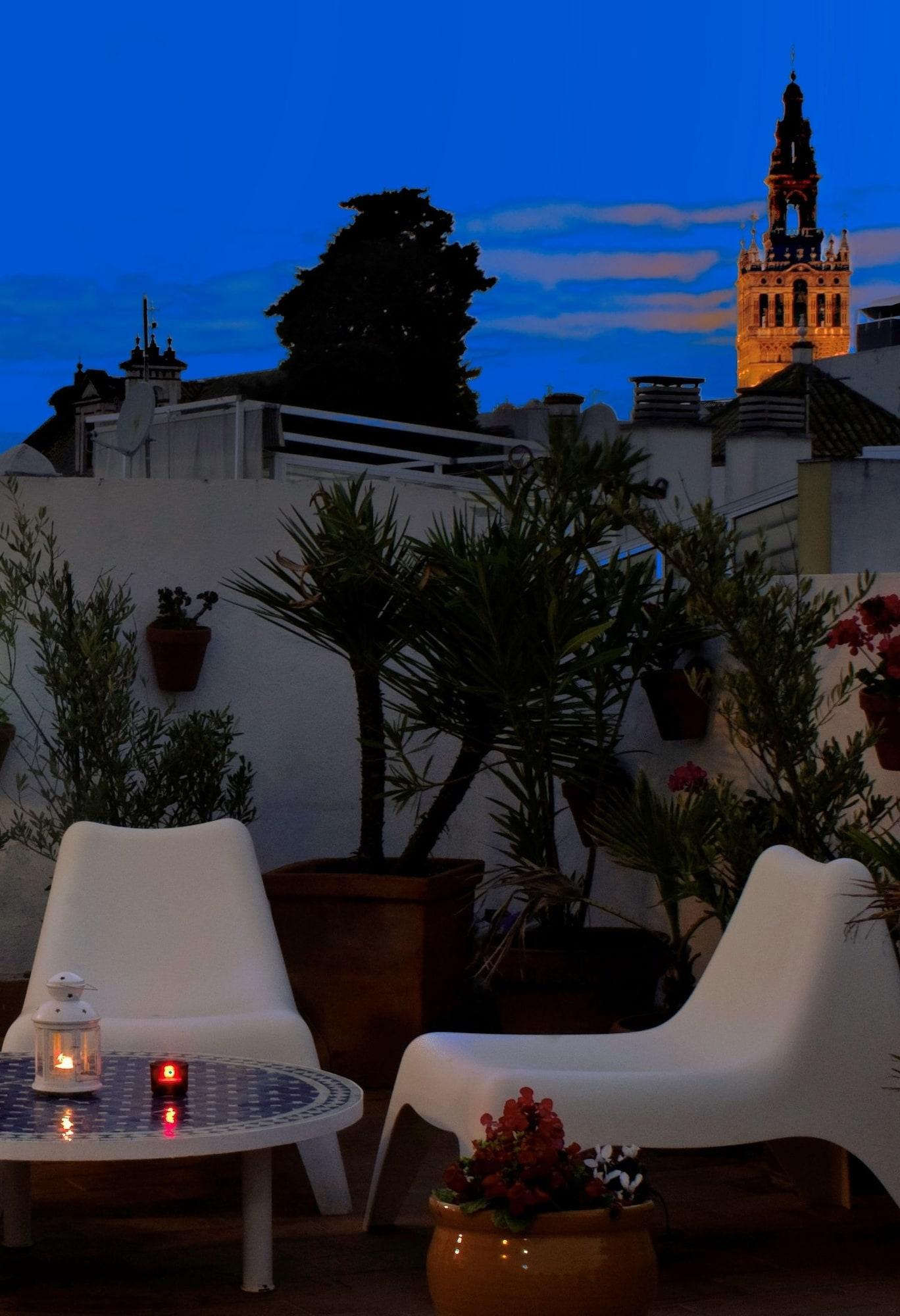 Hotel Un Patio En Santa Cruz Sevilla